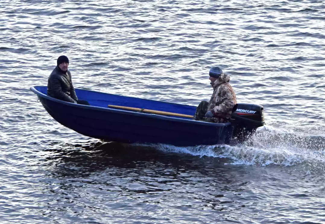 Стеклопластиковая лодка Neman-340 (тримаран) в Октябрьском