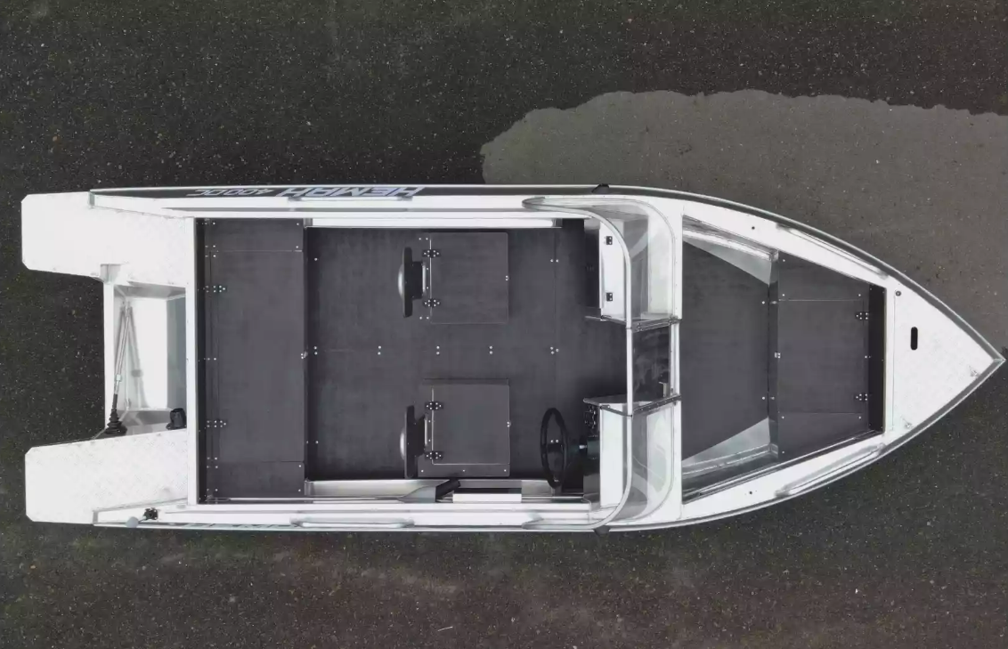 Алюминиевая лодка  Neman-400 DC в Октябрьском