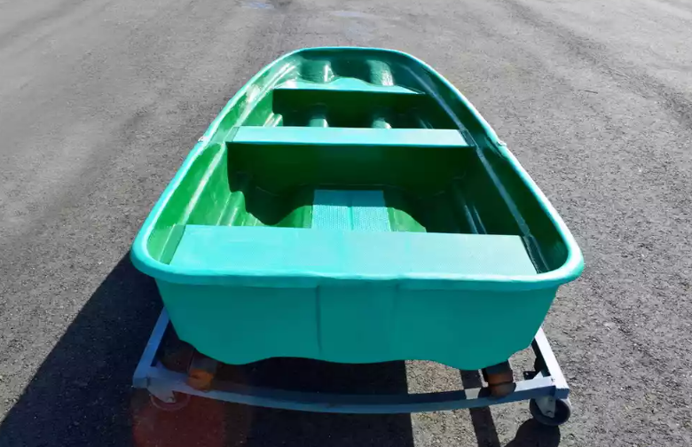 Стеклопластиковая лодка Старт (тримаран) в Октябрьском