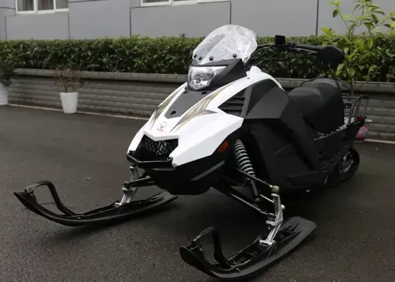 Снегоход ULAR 220 в Октябрьском