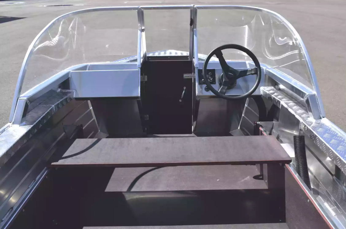 Алюминиевая лодка Wyatboat-390 DCM в Октябрьском