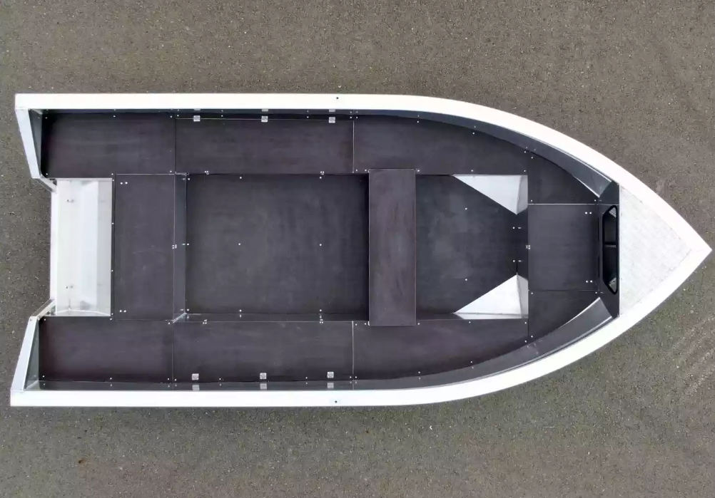 Алюминиевая лодка  Неман-420 в Октябрьском