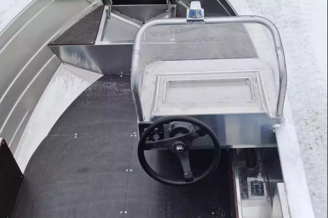 Алюминиевая лодка Неман-400 С в Октябрьском