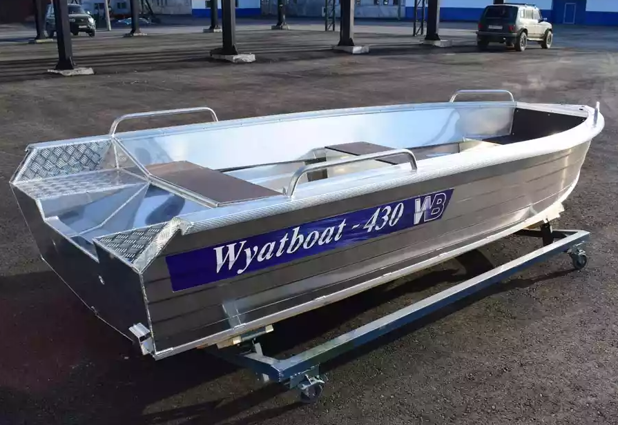 Алюминиевая лодка  Wyatboat-430 Р в Октябрьском