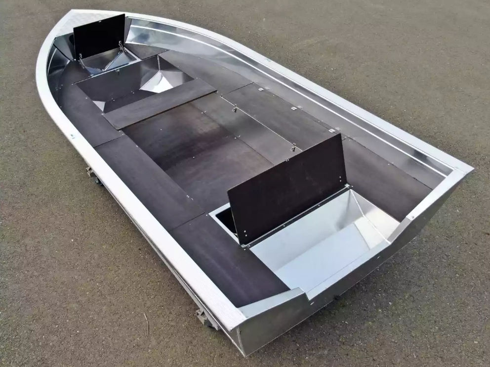 Алюминиевая лодка  Неман-420 в Октябрьском