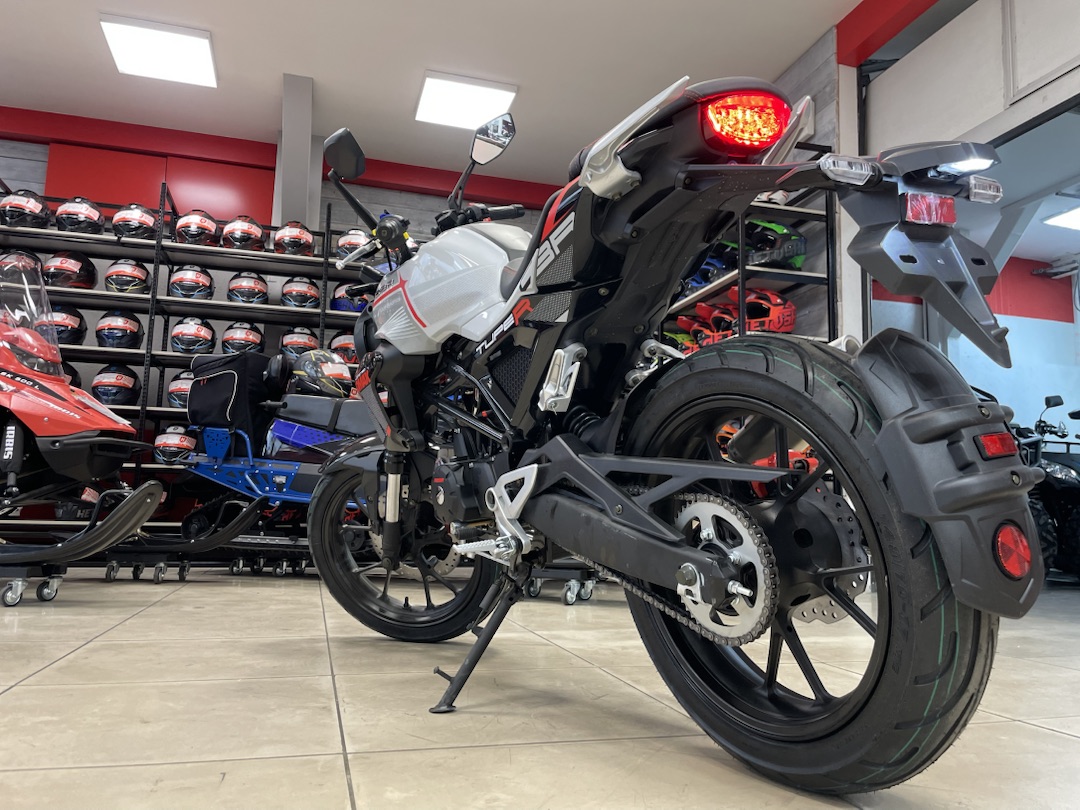 Мопед PROMAX CB150R (49) в Октябрьском