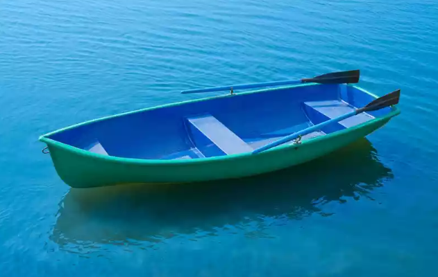 Стеклопластиковая лодка Дельфин в Октябрьском