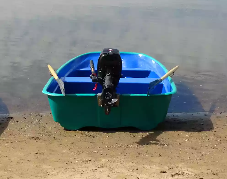 Стеклопластиковая лодка Старт (тримаран) в Октябрьском