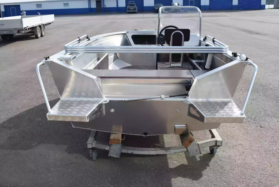 Алюминиевая лодка Неман-400 С в Октябрьском