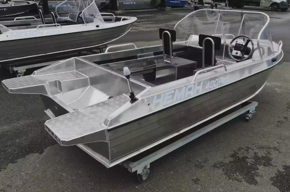 Алюминиевая лодка  Neman-400 PRO в Октябрьском