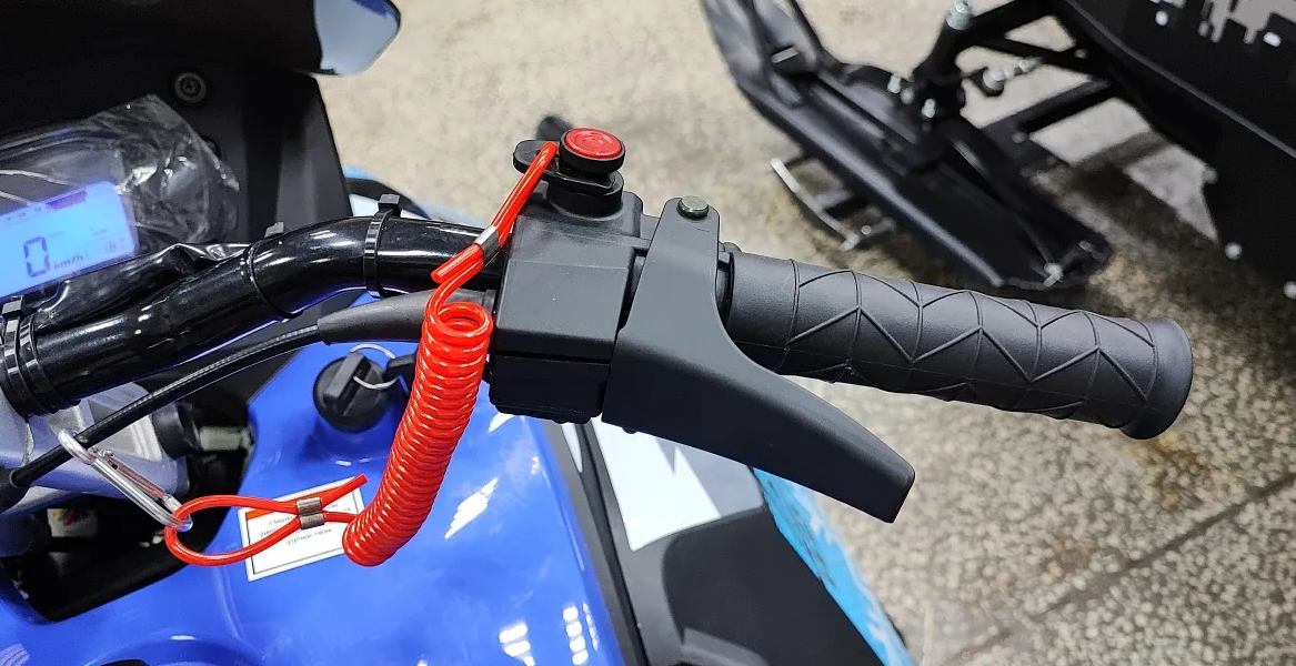 Снегоход Ataki WD150 Б/У в Октябрьском