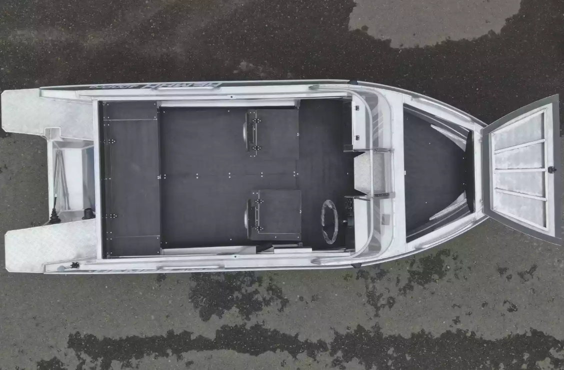 Алюминиевая лодка  Neman-400 PRO в Октябрьском