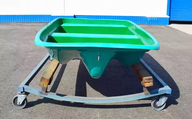 Стеклопластиковая лодка Старт (тримаран) в Октябрьском