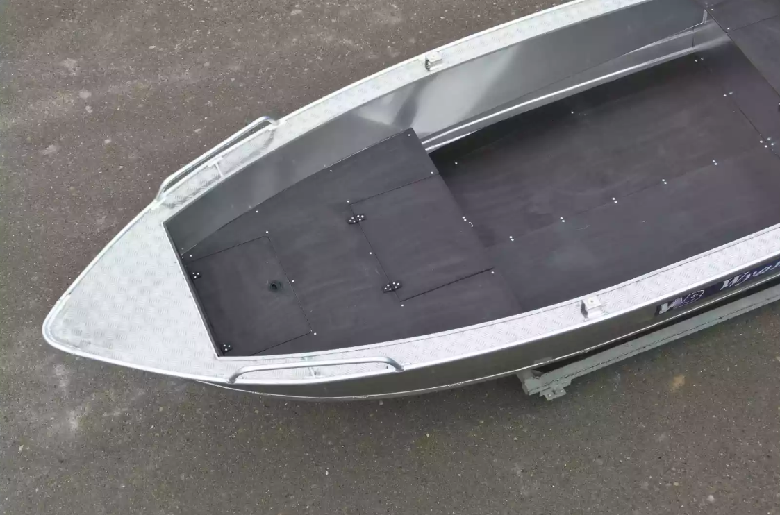 Алюминиевая лодка  Wyatboat-430М FISH в Октябрьском
