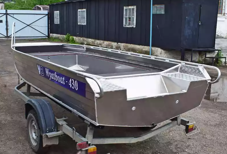 Алюминиевая лодка  Wyatboat-430 Master в Октябрьском