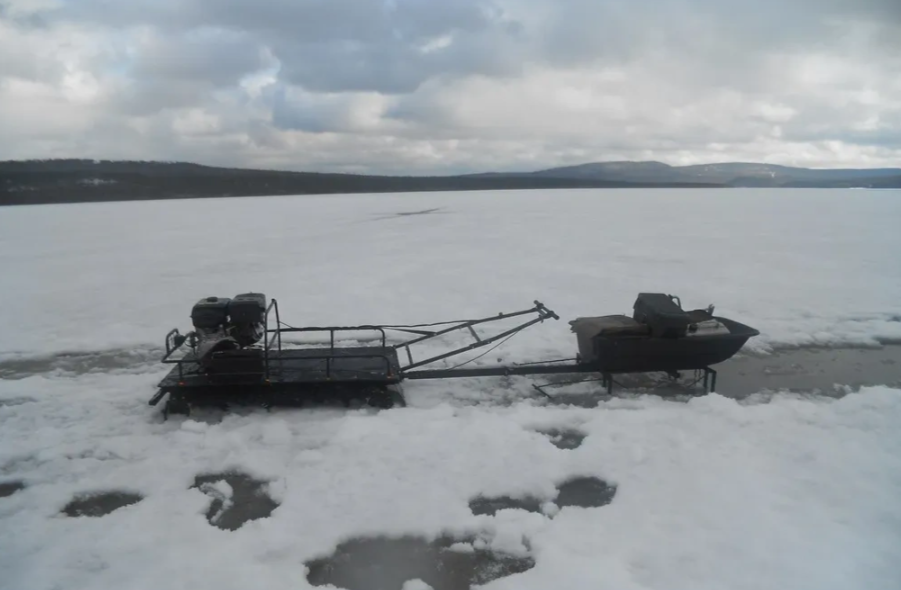 Мотобуксировщик AhtaR L 9 в Октябрьском