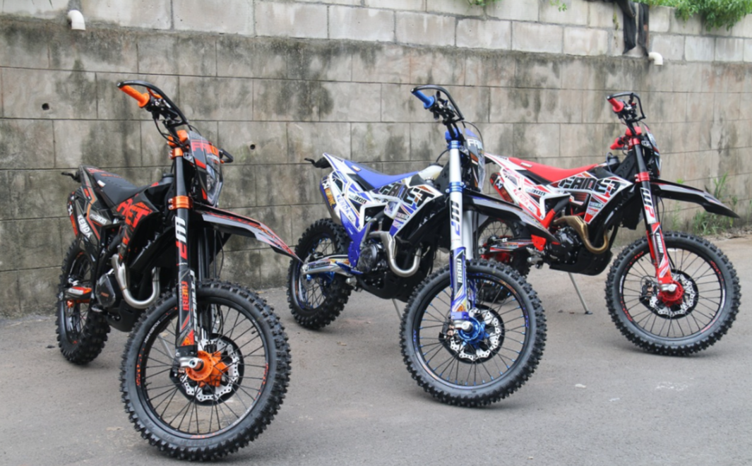 Кроссовый мотоцикл FAIDET NC300S ULTRA WP в Октябрьском