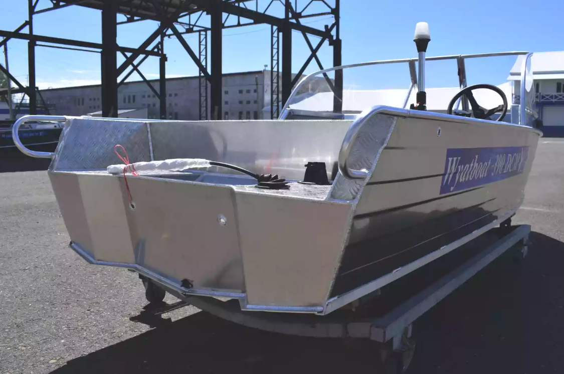 Алюминиевая лодка Wyatboat-390 DCM в Октябрьском
