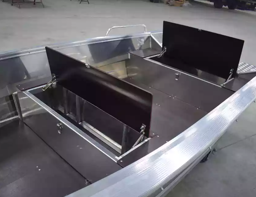 Алюминиевая лодка  Wyatboat-430 Р в Октябрьском