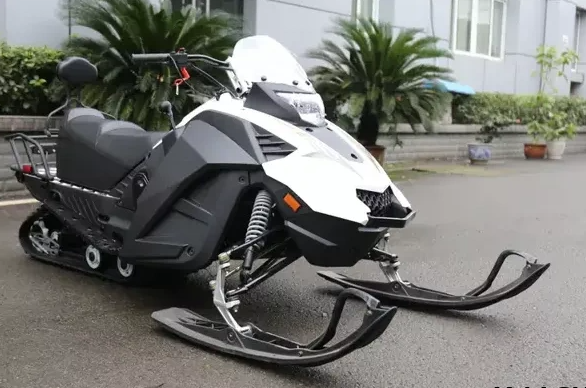 Снегоход ULAR 220 в Октябрьском