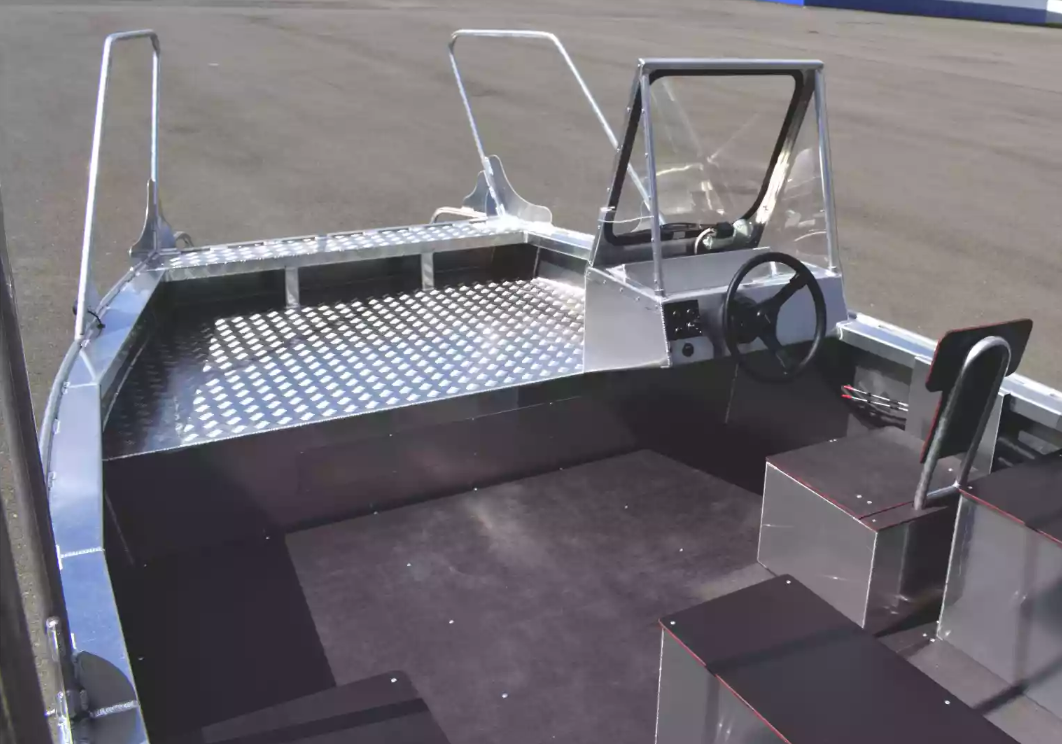 Алюминиевая лодка Wyatboat-600 в Октябрьском