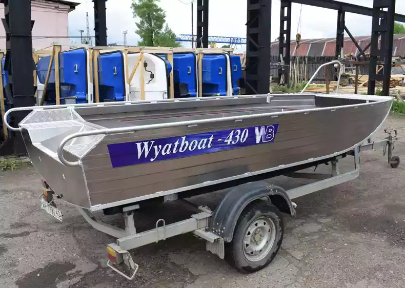 Алюминиевая лодка  Wyatboat-430 Master в Октябрьском