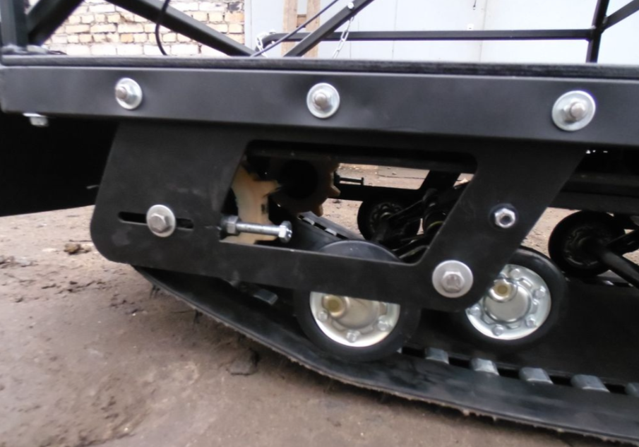 Мотобуксировщик AhtaR Зима 15 л/с с вариатором в Октябрьском