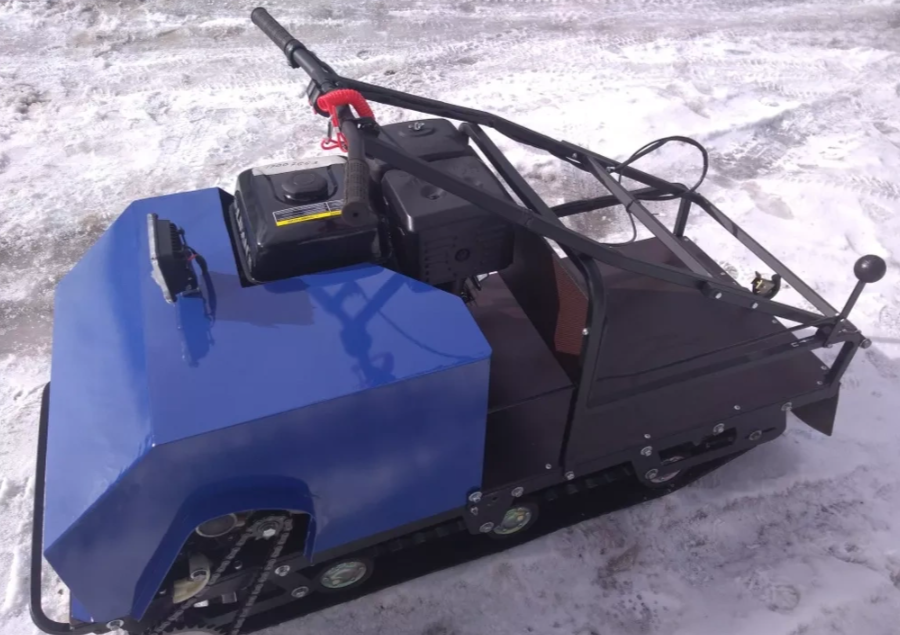 Мотобуксировщик AhtaR ЗИМА с реверсом (задний ход) в Октябрьском