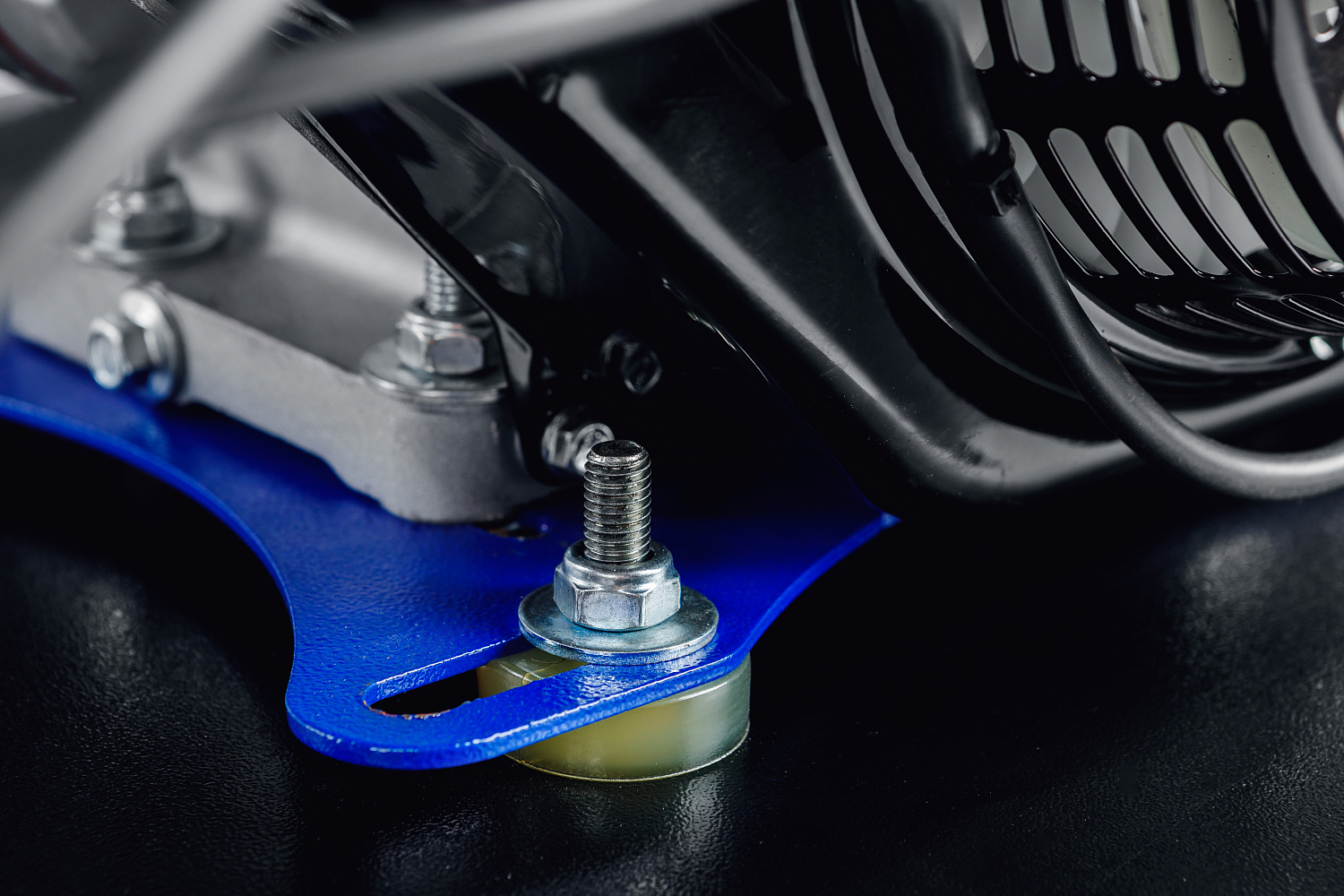 МОТОБУКСИРОВЩИК IKUDZO LONG 2.0 1700/500 EKR19 в Октябрьском