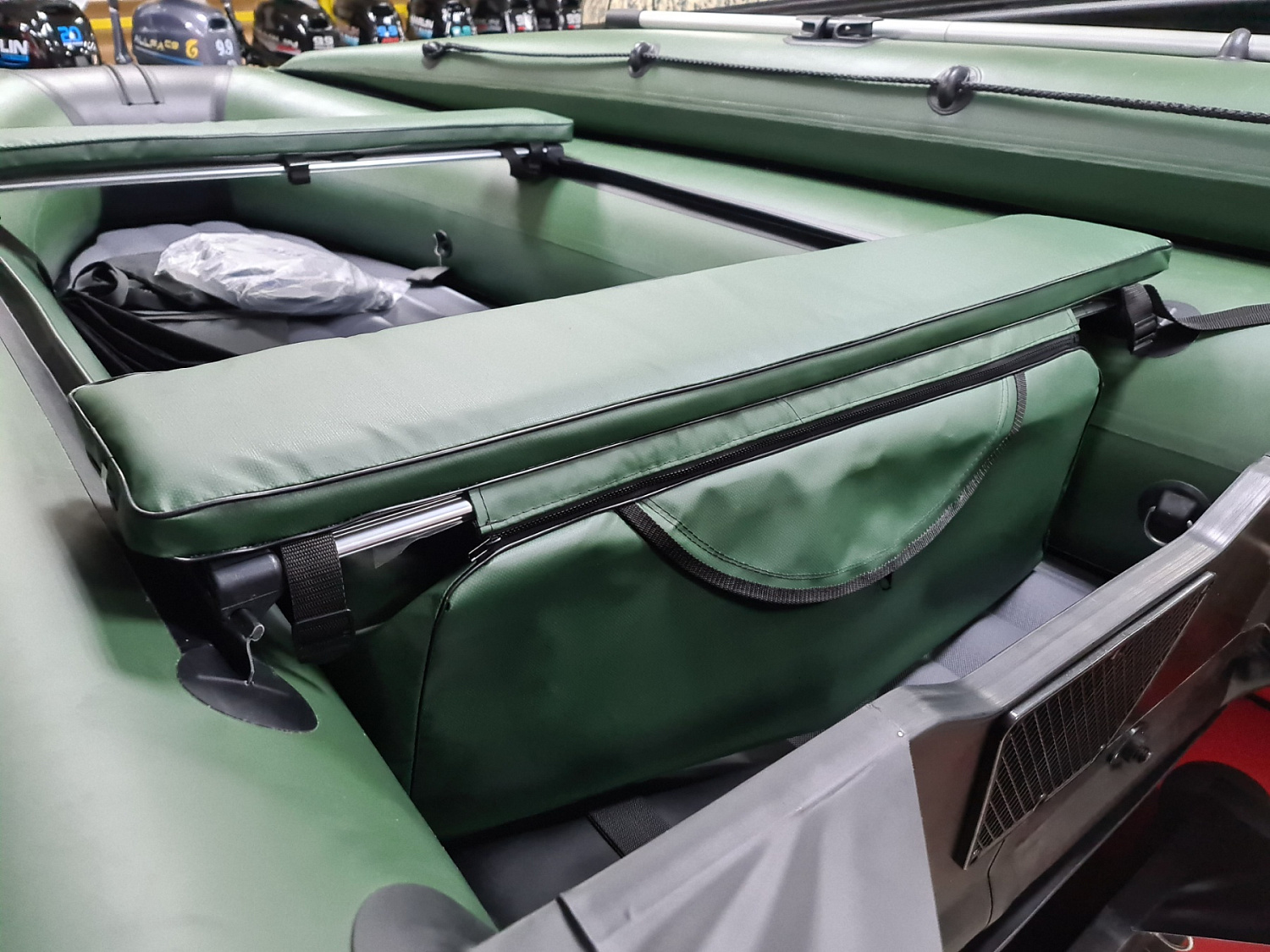 КОМПЛЕКТ МЯГКИХ НАКЛАДОК С СУМКОЙ ДЛЯ ЛОДОК 110Х20 ЗЕЛЕНЫЙ в Октябрьском