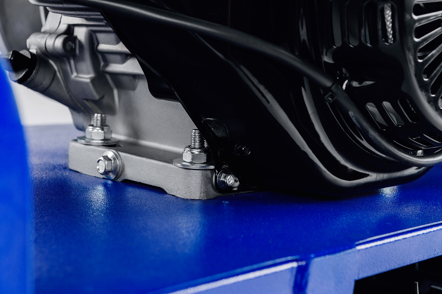 МОТОБУКСИРОВЩИК SNOW DOG 15 л.с. в Октябрьском