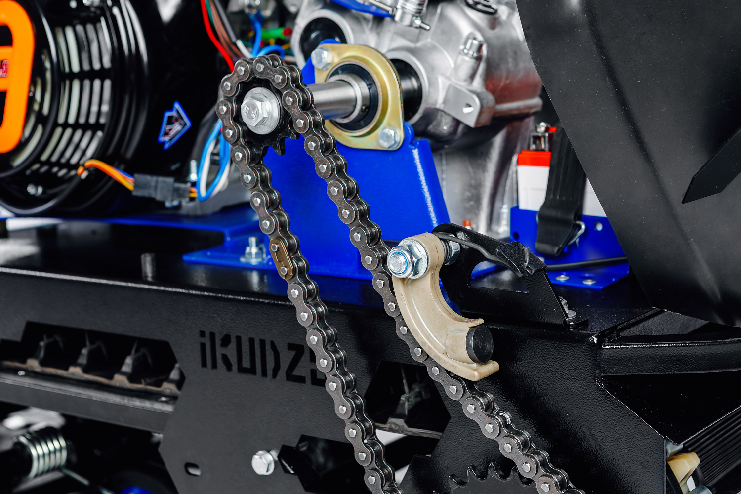 МОТОБУКСИРОВЩИК IKUDZO LONG 2.0 1700/500 EKR19 в Октябрьском