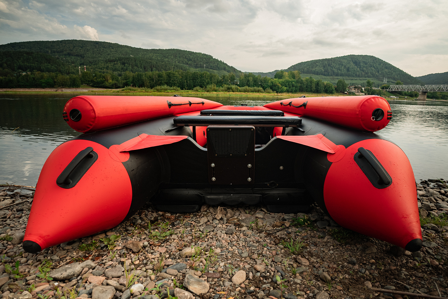 Лодка MISHIMO RIVER FJET PRO 400 под водомет в Октябрьском