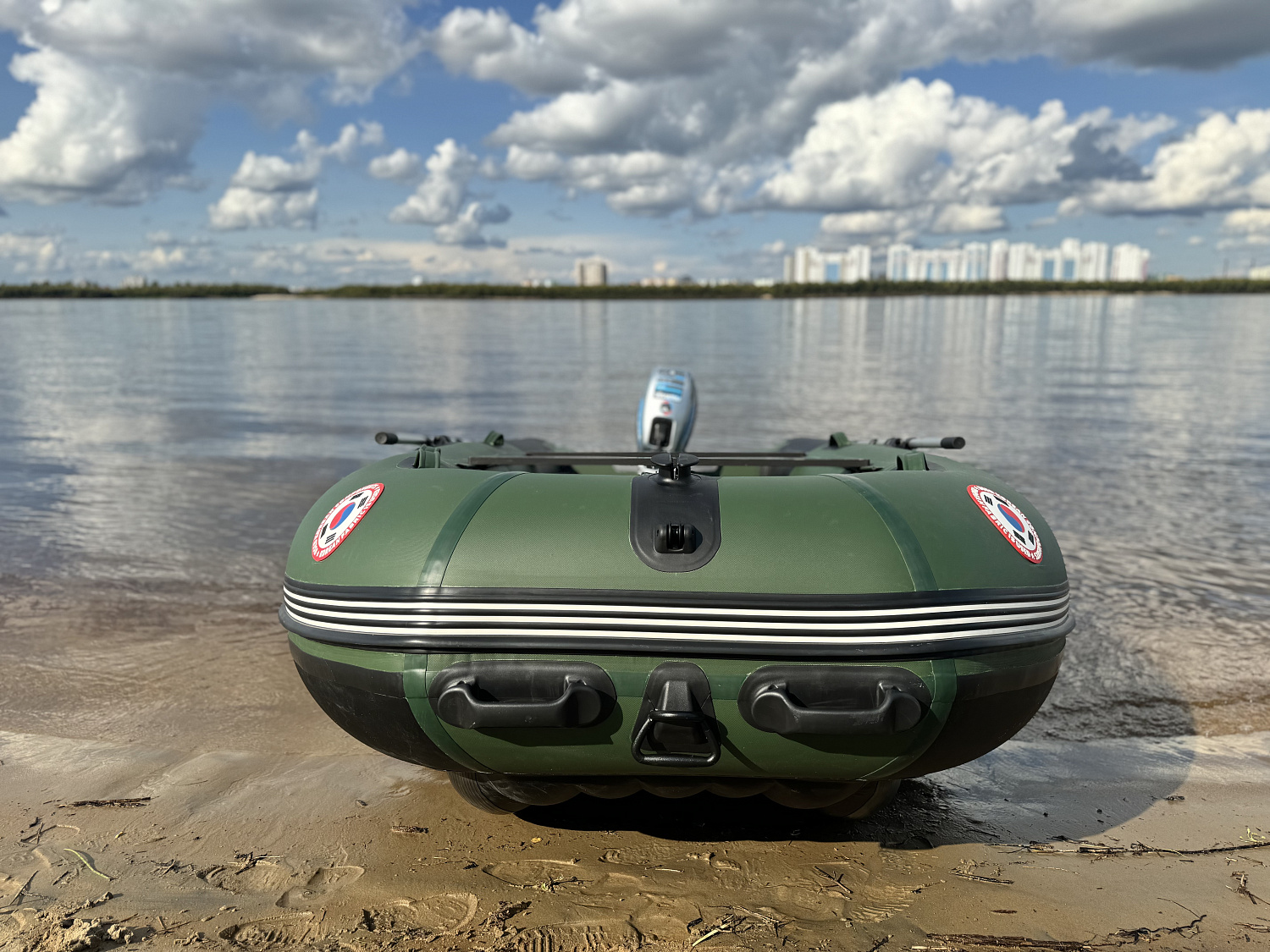 Лодка MISHIMO BIG FLOOR 440 в Октябрьском