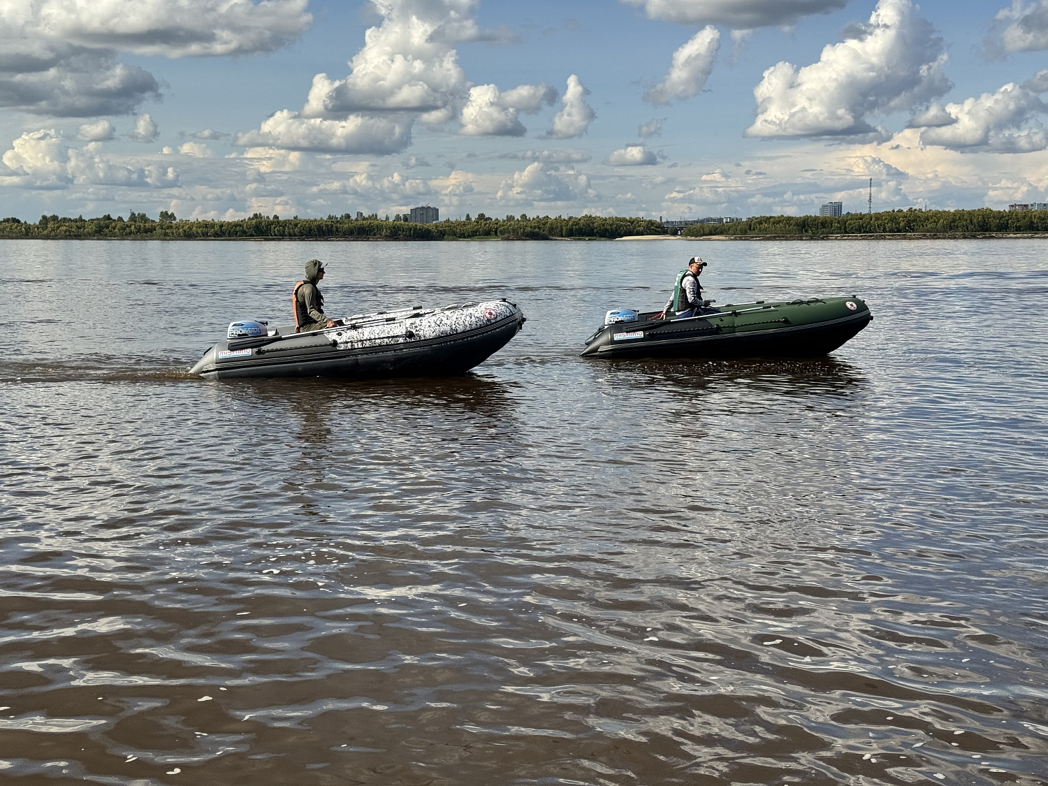 Лодка MISHIMO BIG FLOOR 440 в Октябрьском