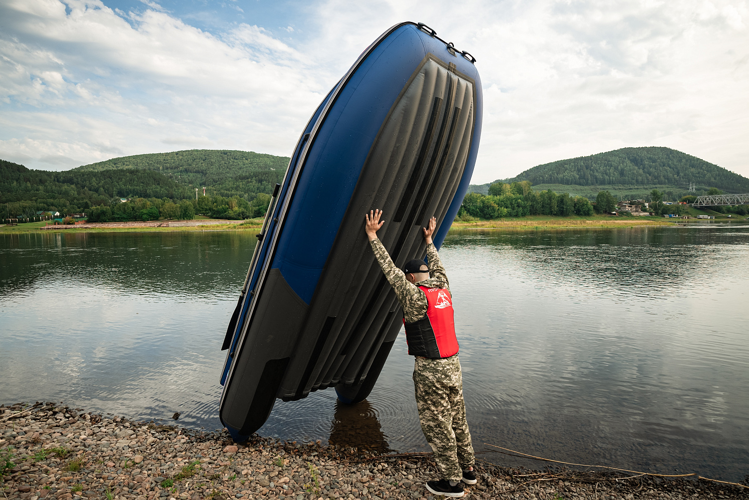 Лодка MISHIMO RIVER FJET PRO 400 под водомет в Октябрьском