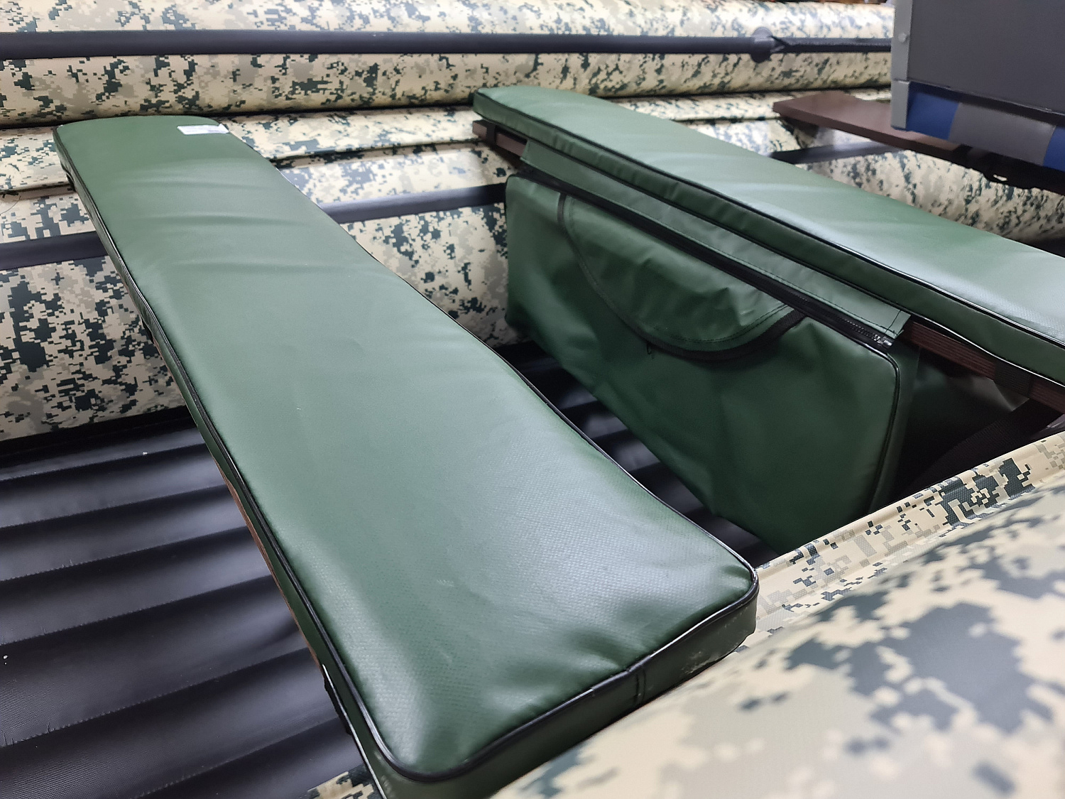 КОМПЛЕКТ МЯГКИХ НАКЛАДОК С СУМКОЙ ДЛЯ ЛОДОК 80Х20 ЗЕЛЕНЫЙ в Октябрьском