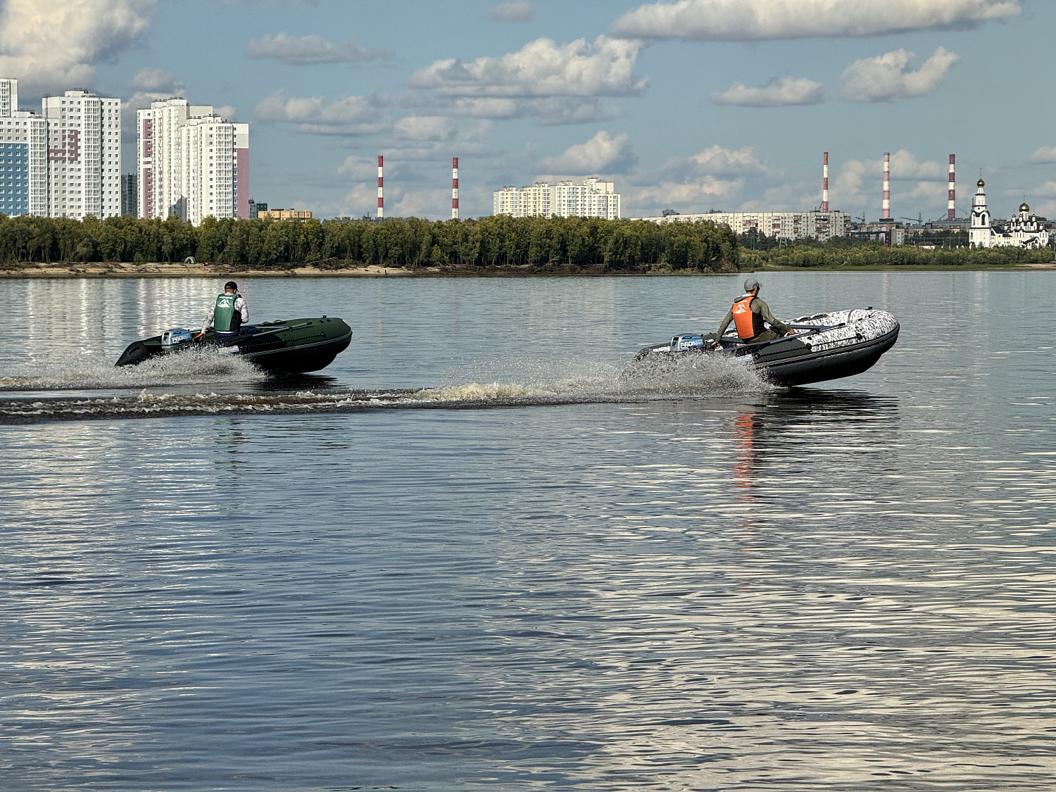 Лодка MISHIMO BIG FLOOR 440 в Октябрьском